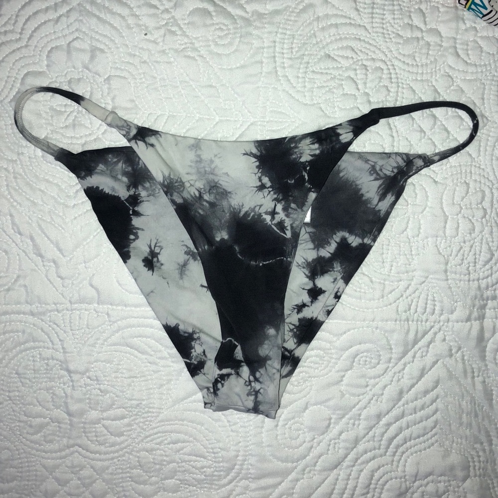 NWOT Blue Life tie dye bikini bottom